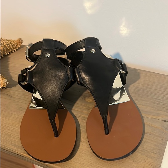 Vince Camuto Black, Brown, and Gold Women's Sandals - Picture 2 of 6